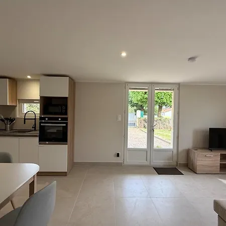 Vakantiehuis Maison Rez De Chaussee Avec Jardin